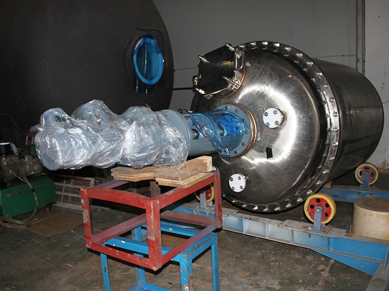 Рэактар ​​з пакрыццём PVDF